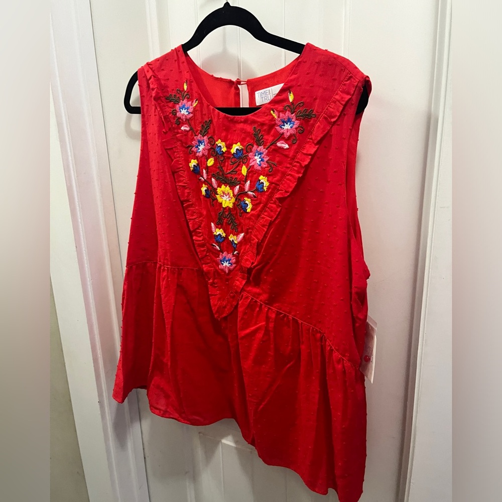 Time and Tru Red Top